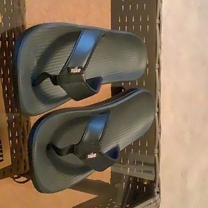 Ladies Nike flip flops